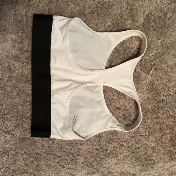 Workout leggings and sports bra - Picture 5 of 6